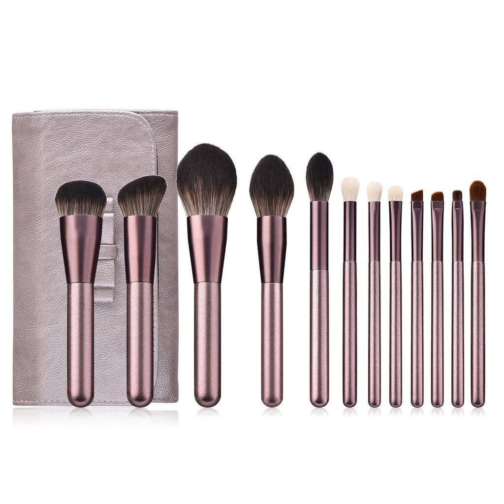 Date Night - Set de 12 pinceaux de maquillage compacts + pochette offerte