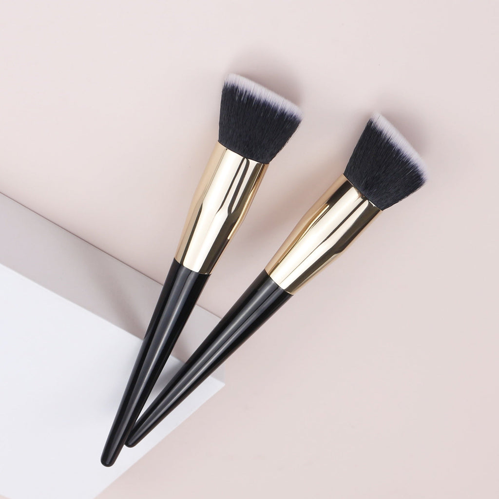 Pinceau Multi-Usages – Fond de Teint, Poudre & Blush